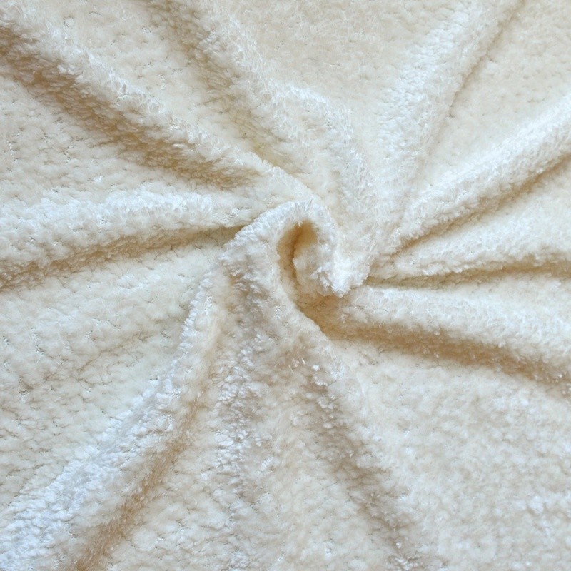 Coupon 3m Tissu Teddy Aspect Peluche Ecru